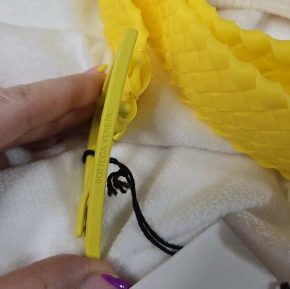 💛 Bottega Veneta Rubber Waist Belt Yellow Medium BRAND NEW! 💛